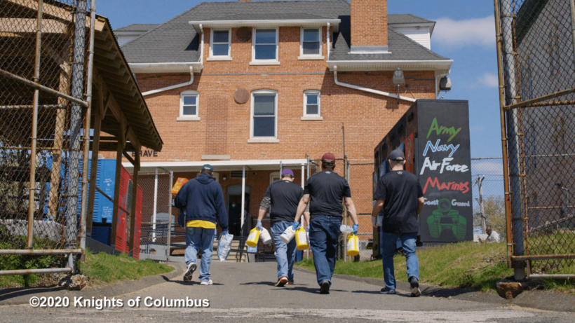 Knights Deliver Supplies to Veterans